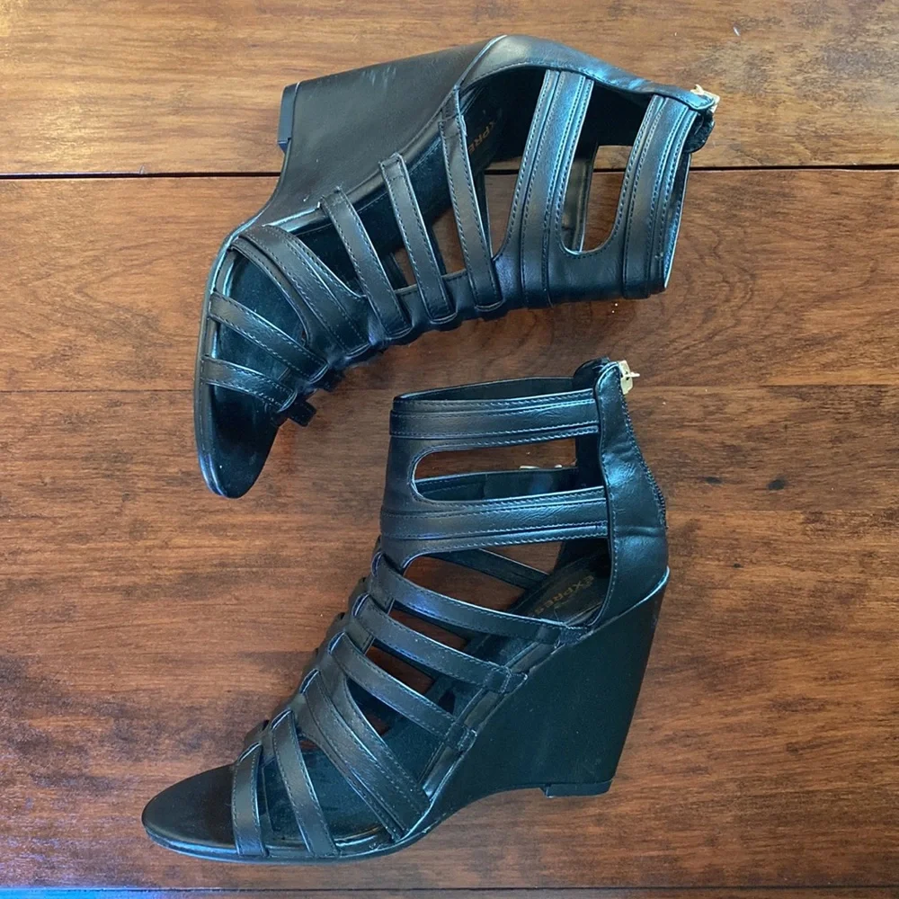 Express Strappy Wedge Sandals - Black - 7